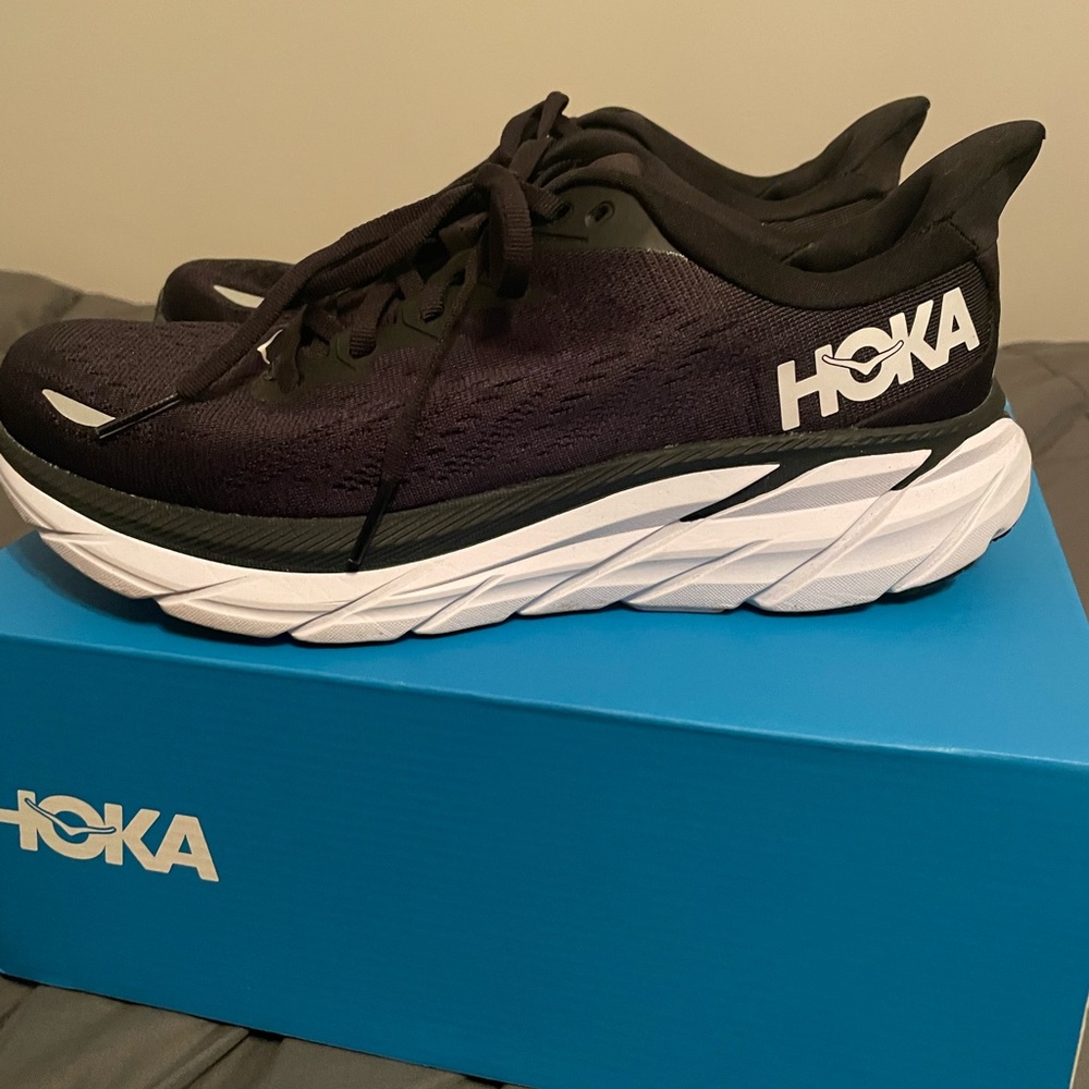 Hoka Clifton 8